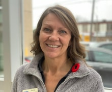 Anne Johnstone : Service Advisor